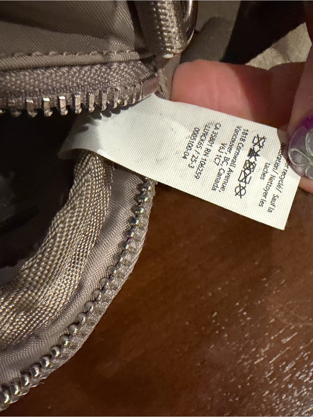 Like new lululemon athletica Crossbody Bag in Taupe - Picture 7 of 10